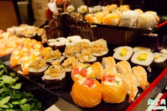 疫情期间可以吃自助餐吗 吃自助餐会传染肺炎吗
