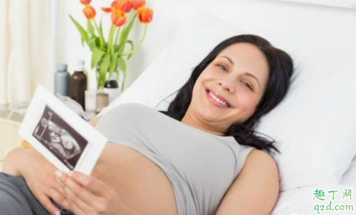 母乳不够吃宝宝能喝乳铁蛋白吗 母乳很少还有必要喂吗