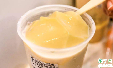 孕妇可以吃奶茶里面的仙草吗 奶茶里面的椰果孕妇能吃吗