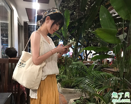鬓边不是海棠红程美心喜欢曹贵修吗 程美心曹贵修结局在一起没