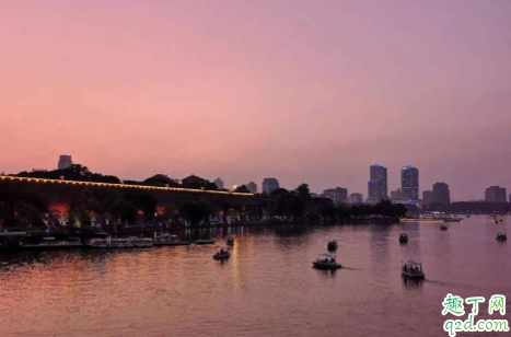 秦淮河游船门票哪里买 秦淮河游船值得坐吗