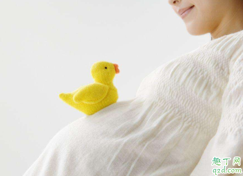 怀双胞胎肚子几个月开始大 怀双胞胎肚子不大是什么原因