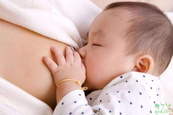喂奶是单侧排空还是两侧交替 母乳喂养是单边喂还是双边喂