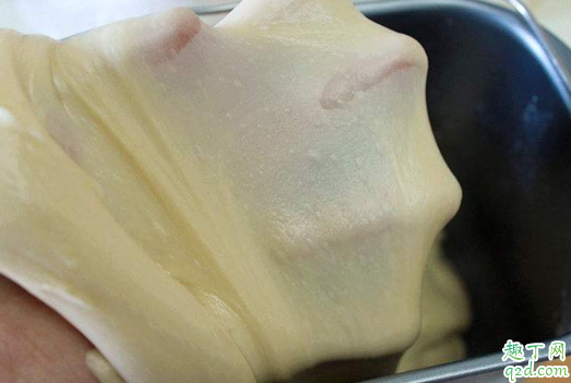 面团怎么揉出手套膜 面团揉出手套膜要多久