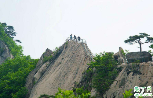 丹东凤凰山要爬几个小时 ​丹东凤凰山爬山的路好走吗