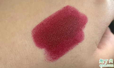MAC2020金色子弹头MAINEDCM什么颜色 MAC2020金管mainedcm口红试色