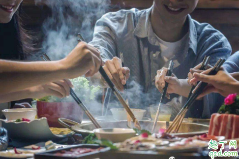 请领导吃饭要不要叫上别人 请领导吃饭有必要喊同事吗