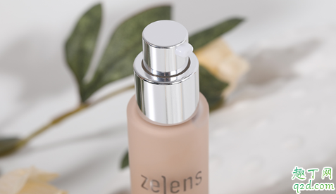 zelens粉底液色号怎么选 zelens粉底液youth和age区别