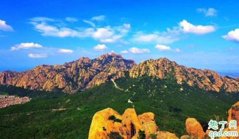 登山鞋要买得比平时大一号吗 登山鞋重的好不好
