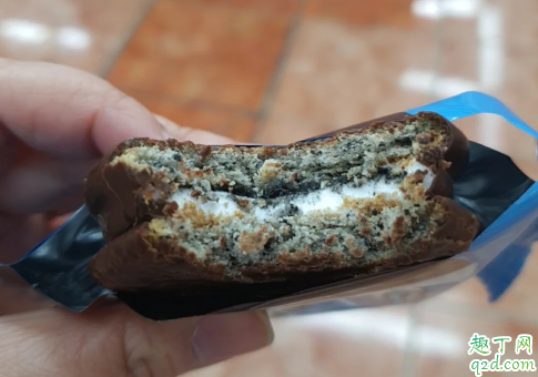 新口味的好丽友派！黑芝麻味好丽友巧克力派你吃过吗？