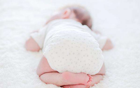孩子四个月不用母乳喂养好吗？母乳喂养宝宝更健康