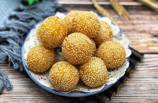 炸麻团要加泡打粉吗