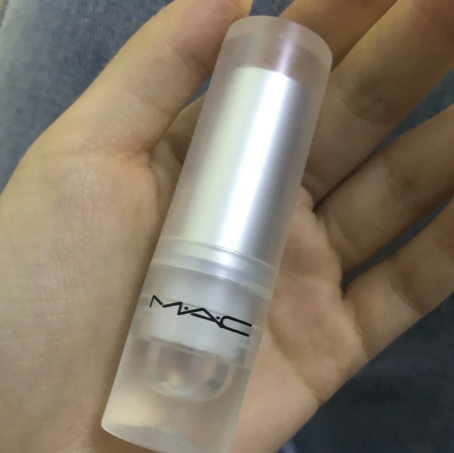 mac透明壳口红有气泡不一定是假货！mac透明壳气泡真假细节解析