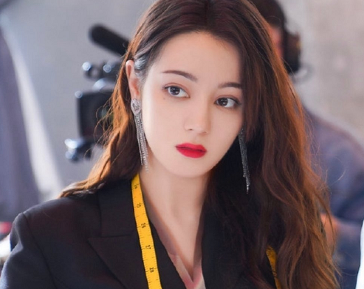 幸福触手可及女主的口红是什么牌子 周放迪丽热巴同款口红色号试色