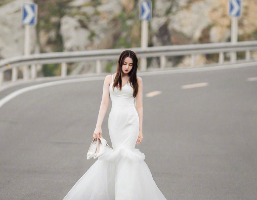 幸福触手可及女主的口红是什么牌子 周放迪丽热巴同款口红色号试色