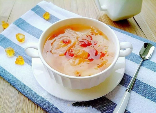 桃胶炖成水了会影响功效吗？一般没多大影响！