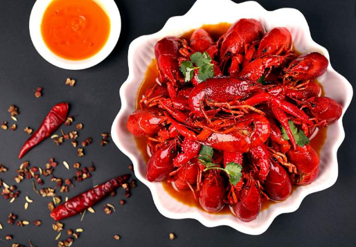 为什么小龙虾煮出来里面肉是碎的
