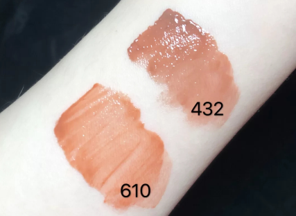 ysl新品黑管唇釉432和水光唇釉610试色对比，泰式奶茶你选哪个