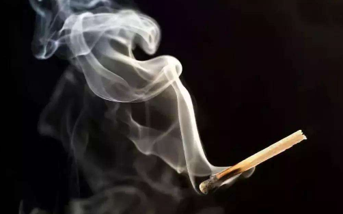能不能拿尼古丁口香糖戒烟？这点一定要注意