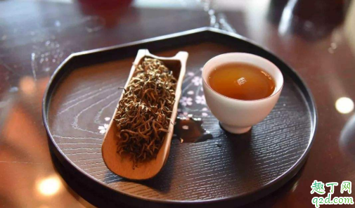 喝茶不等于懂茶，茶水为何还分粗细