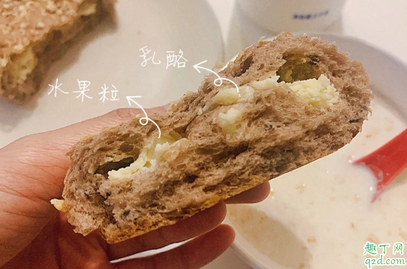 711桂格燕麦乳酪包多少钱好吃吗？内陷超丰富的一款粗粮面包！