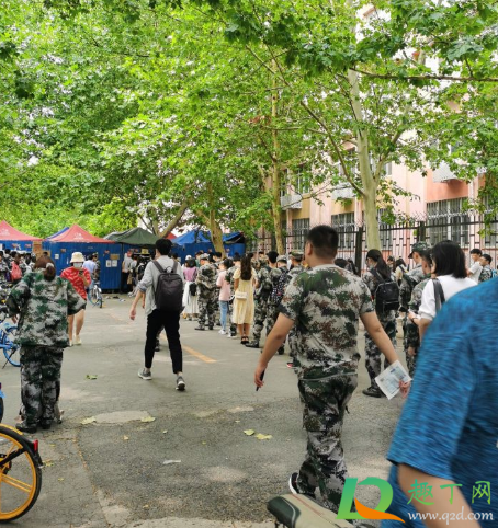 天津大学中通快递发生了什么-天津大学中通快递吵架事件经过