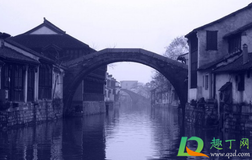 横店影视城在哪里-2021​春节到横店旅游合适吗