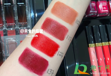Chanel2020圣诞新色唇膏107什么颜色-Chanel圣诞唇膏107口红试色