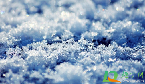 下雪发朋友圈唯美短句2020最新-适合雪天发朋友圈的搞笑说说大全
