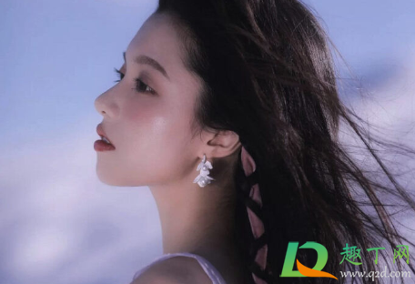 女生经常给你说她的日常是喜欢吗-女生主动分享自己的生活代表什么