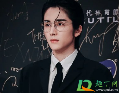 深渊费渡妈妈怎么死的-杀害费渡妈妈的凶手是费渡自己吗