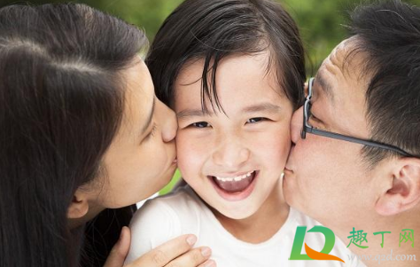 你老了会帮儿女带小孩吗-父母给子女带孩子是必须的吗