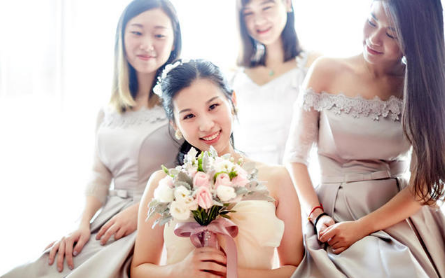 为什么伴娘年龄不能比新郎大-伴娘年龄有什么讲究吗
