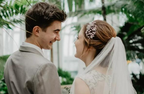 我是二婚要不要跟男友坦白-男朋友未婚他很介意我离过婚还要继续吗
