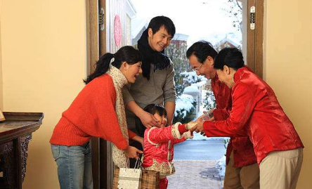 新婚第一年走亲戚尴尬吗-新婚第一年走亲戚有什么规矩吗