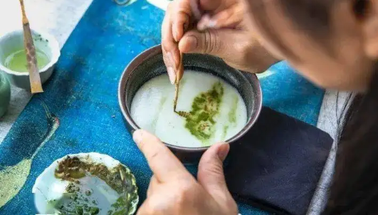 茶百戏和咖啡拉花的区别-茶百戏和咖啡雕花像吗