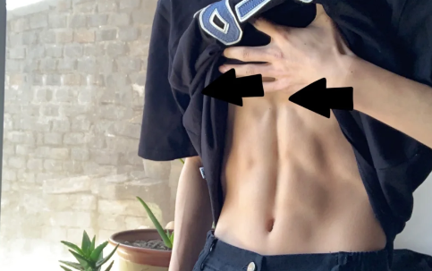 为什么女孩子馋腹肌-女生说想看腹肌是在暗示什么