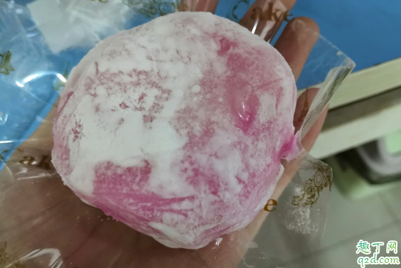 罗森芒果火龙果冰皮月亮蛋糕多少钱 罗森芒果火龙果冰皮月亮蛋糕好吃吗
