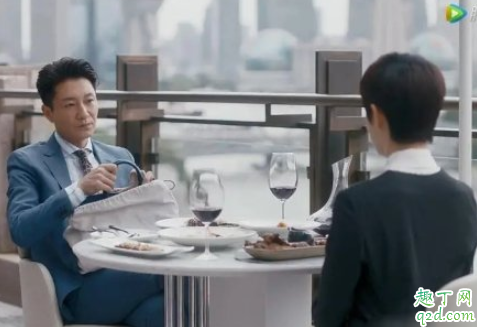安家翟总买的包什么牌子 安家翟总送房似锦假包多少钱