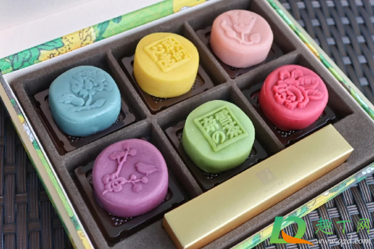 2020奈雪的茶中秋月饼礼盒多少钱-奈雪月饼礼盒有几种口味好吃吗
